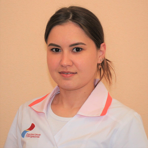 Искандарова Руфина Рафкатовна, медсестра, стаж 6 лет
